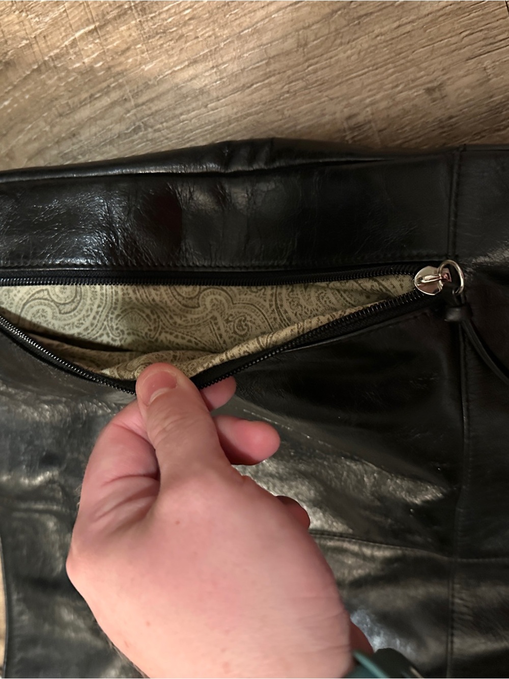 Vintage HOBO International Black Leather Quartered Hobo Bag - Picture 11 of 11